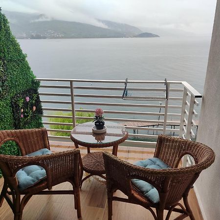 Pearl'S Apartments Ohrid Esterno foto