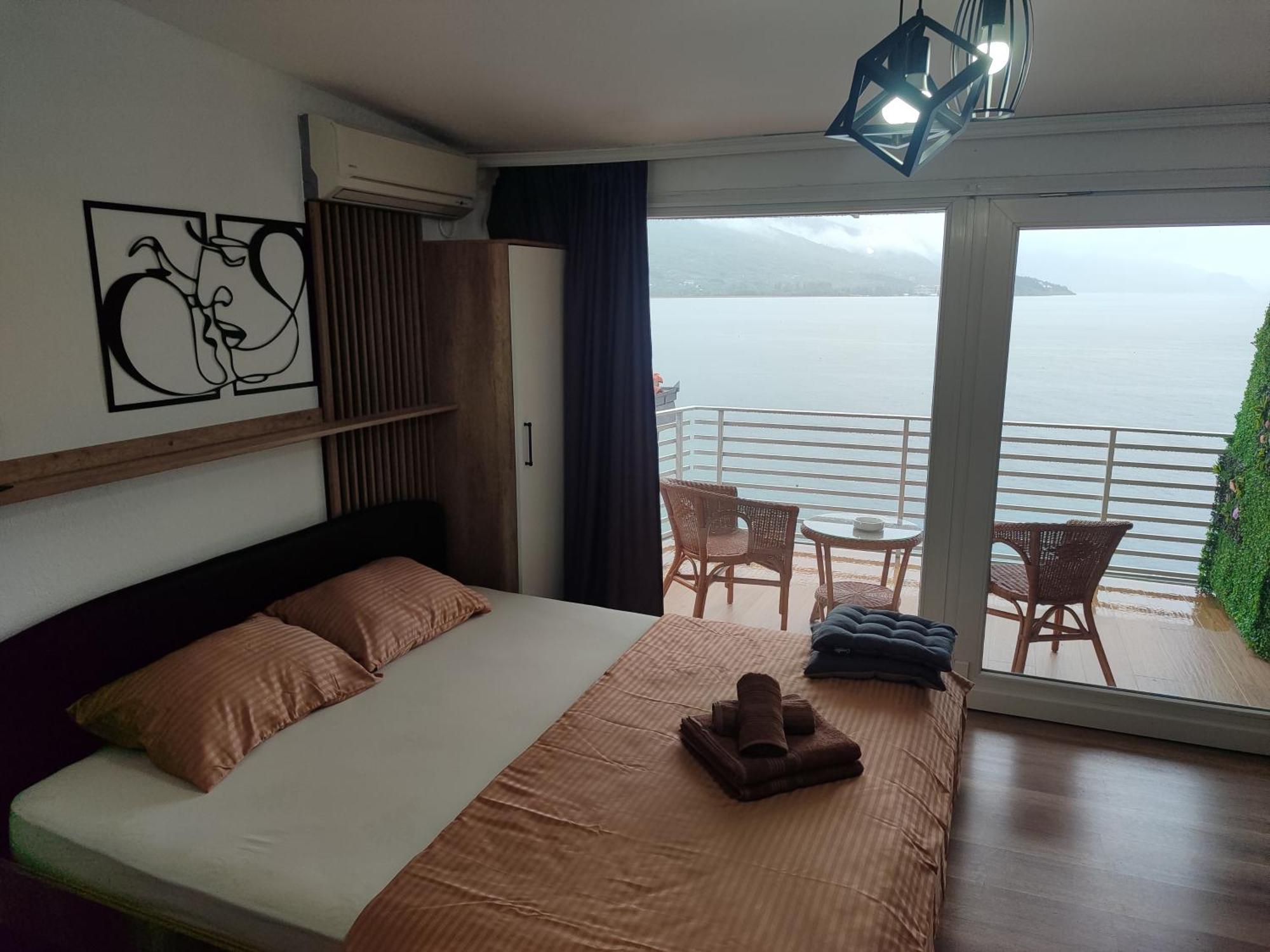 Pearl'S Apartments Ohrid Esterno foto