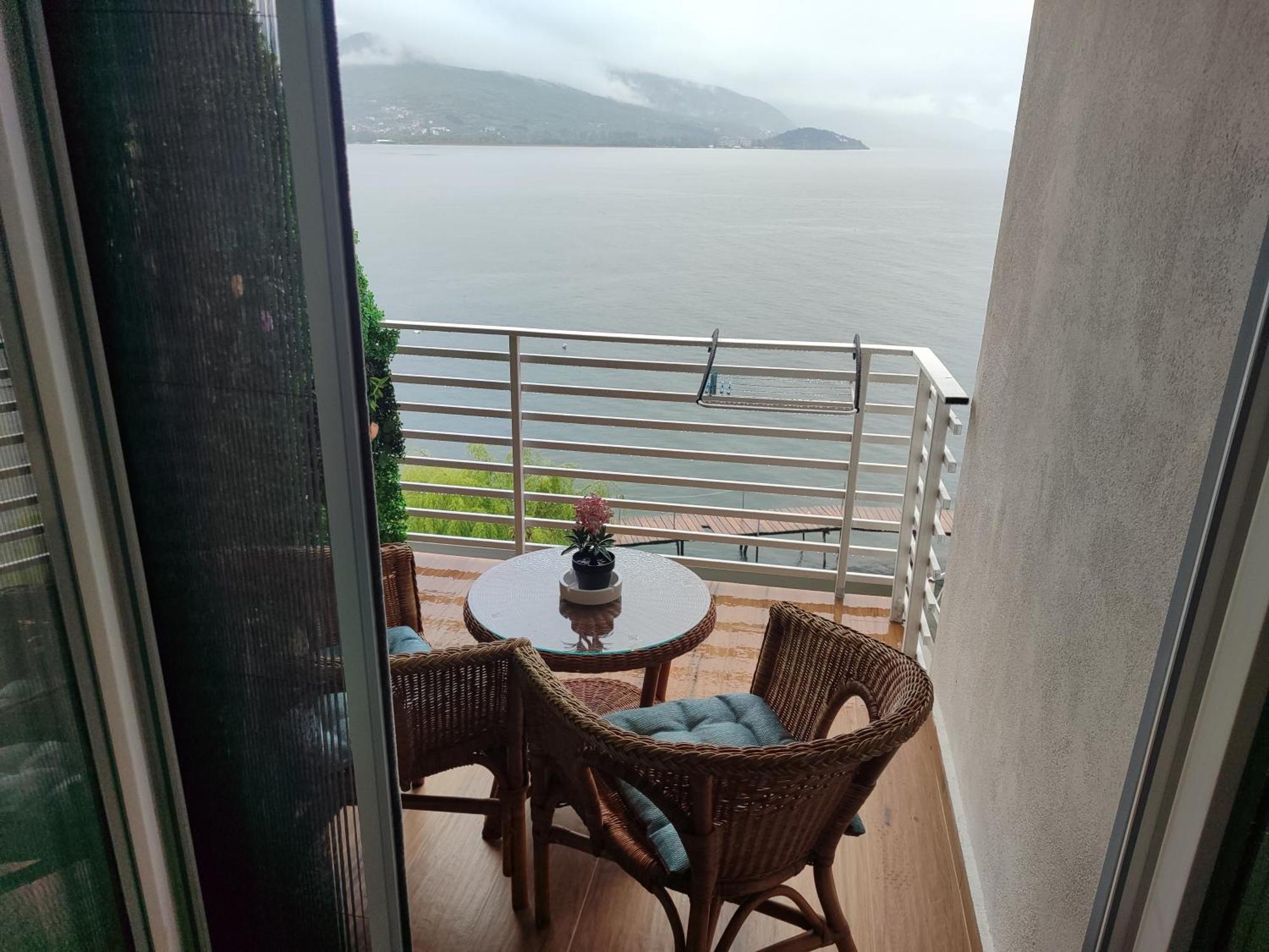 Pearl'S Apartments Ohrid Esterno foto